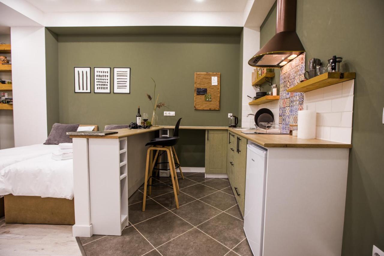 Hotelise I Bells-Of-Ireland Apartment Ереван Екстериор снимка