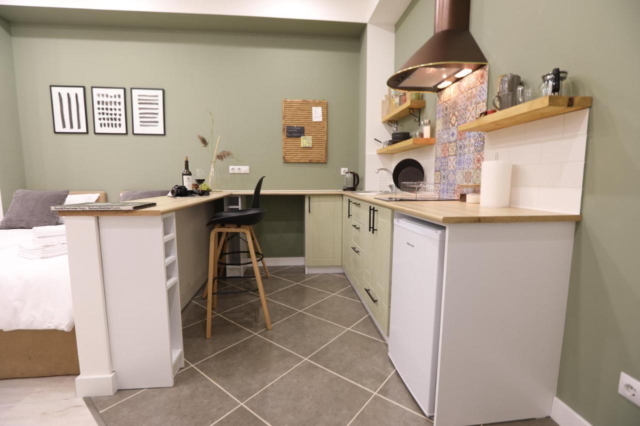 Hotelise I Bells-Of-Ireland Apartment Ереван Екстериор снимка