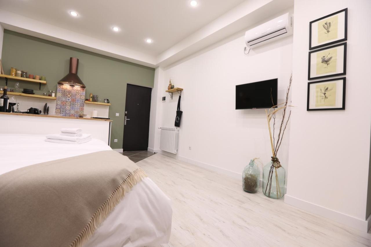 Hotelise I Bells-Of-Ireland Apartment Ереван Екстериор снимка